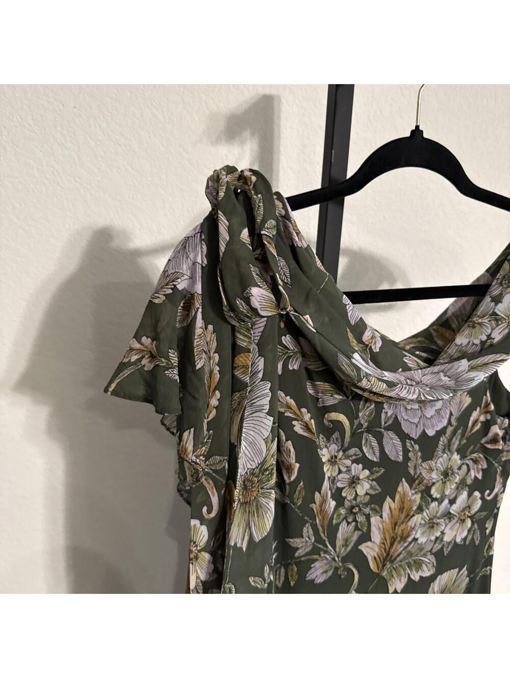 $295 Lauren Ralph Lauren Off-the-Shoulder Kanerite Asymmetric Floral Gown Sz: 2 - Picture 5 of 14